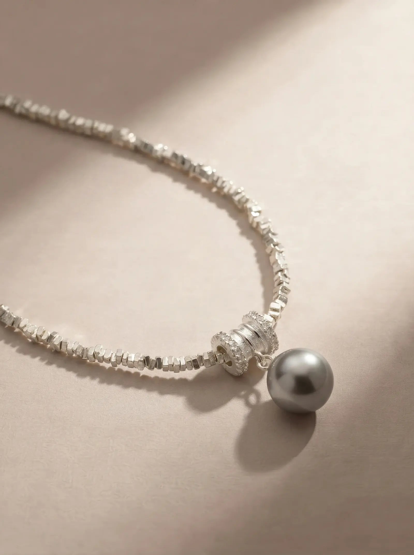 S925 Silver Crushed Silver Necklace with Grey Pear